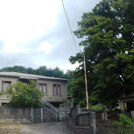 Savanna House Jvari מראה חיצוני תמונה